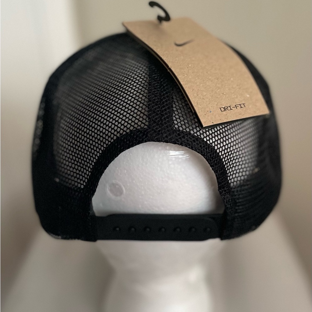 Nike Rise Dri-Fit Trucker Cap Size M/L - Picture 4 of 5